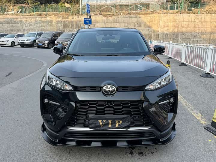 Фото 2 - Toyota Wildlander