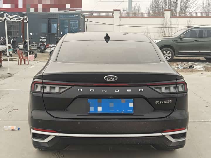 Фото 9 - Ford Mondeo