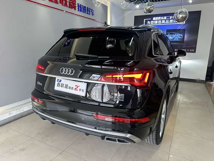 Фото 5 - Audi Q5L