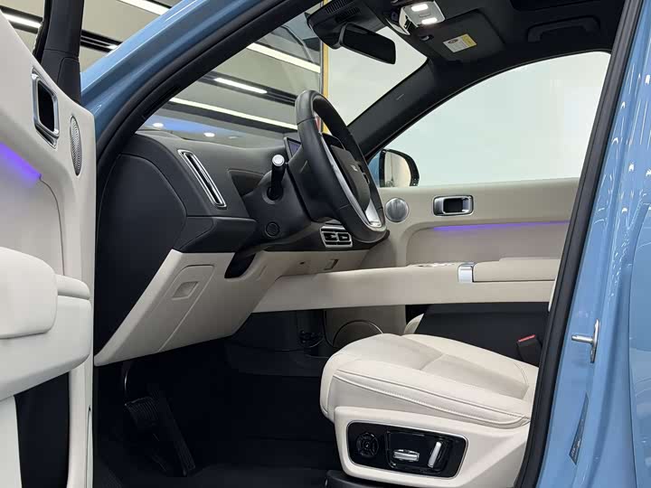 Фото 6 - LiXiang L7