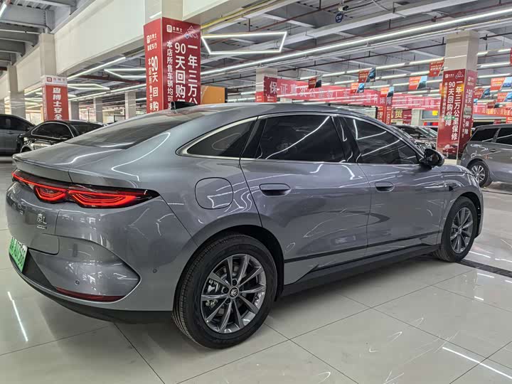 Фото 9 - BYD Qin L