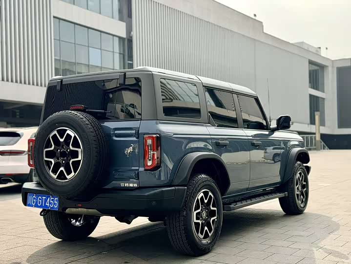 Фото 9 - Ford Bronco