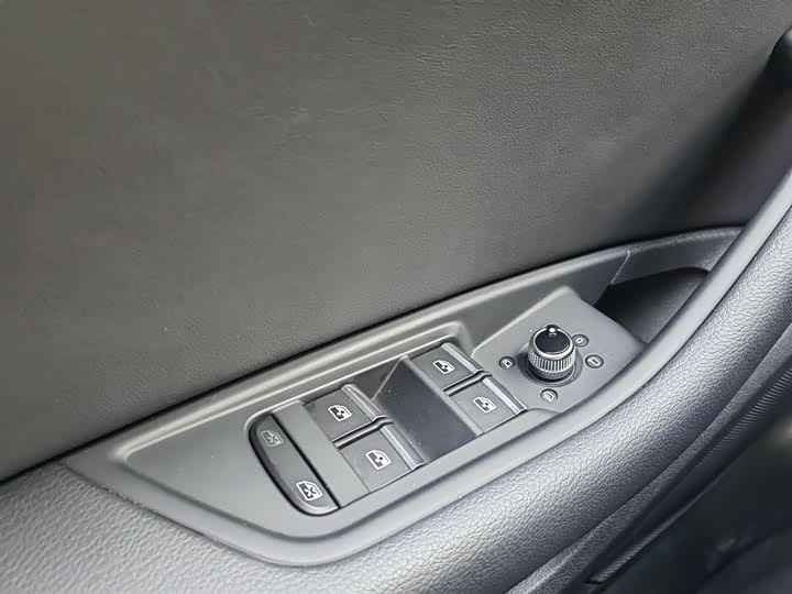 Фото 9 - Audi A5