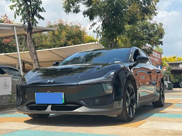 Фото 1 - XPeng Mona M03