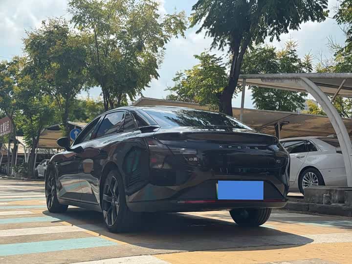 Фото 7 - XPeng Mona M03