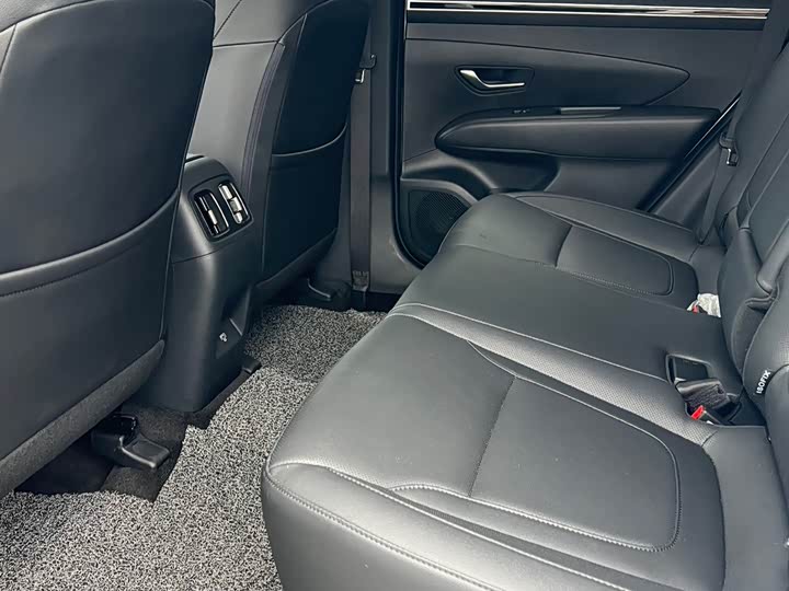 Фото 9 - Hyundai Tucson L