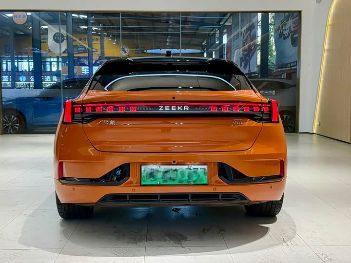 Фото 5 - Zeekr 001