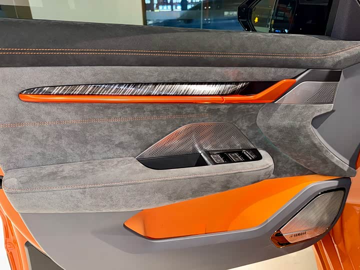 Фото 7 - Zeekr 001