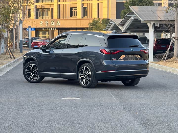 Фото 4 - Nio ES8