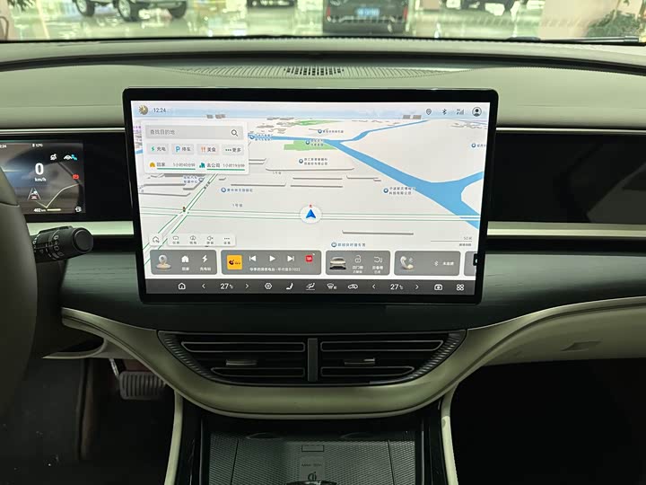 Фото 5 - Denza D9