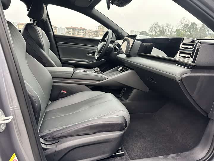 Фото 9 - BYD Qin L