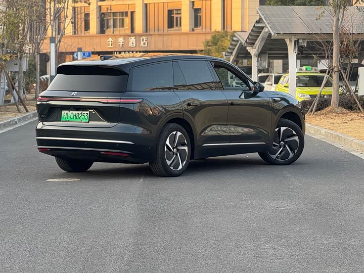 Фото 4 - Nio ES8