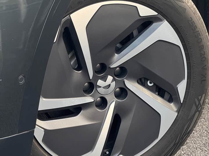 Фото 7 - Nio ES8