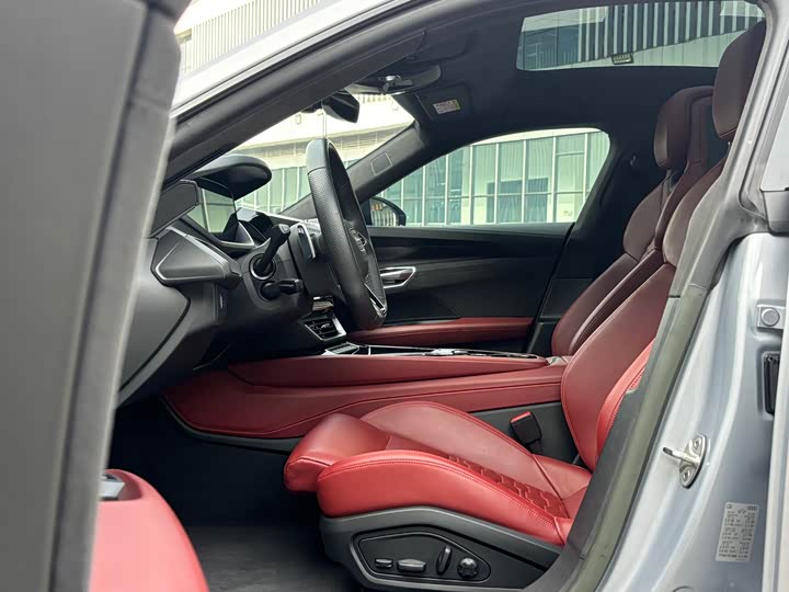 Фото 9 - Audi RS e-tron GT