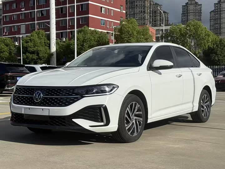 Фото 1 - Volkswagen Lavida