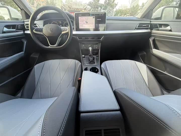 Фото 4 - Volkswagen Lavida