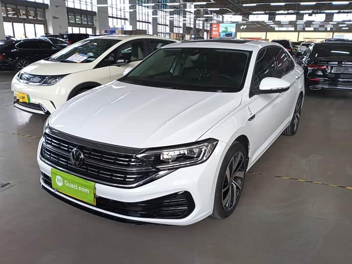 Фото 1 - Volkswagen Sagitar L