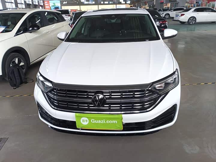 Фото 2 - Volkswagen Sagitar L