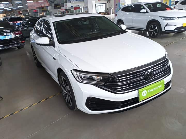 Фото 3 - Volkswagen Sagitar L