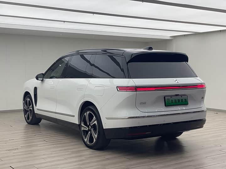 Фото 5 - Nio ES8