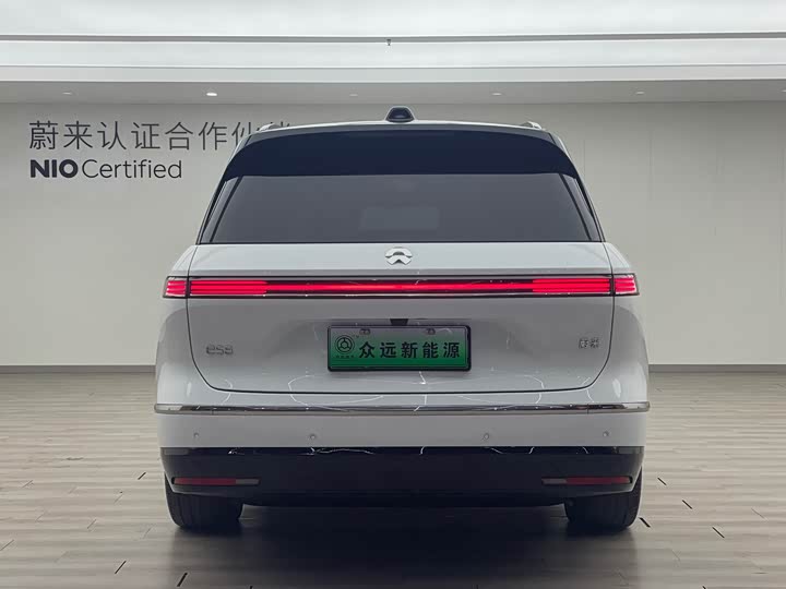 Фото 6 - Nio ES8