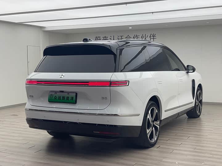 Фото 7 - Nio ES8