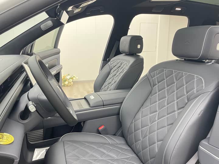 Фото 9 - Nio ES8