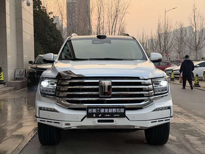 Фото 4 - Tank 500 Hybrid