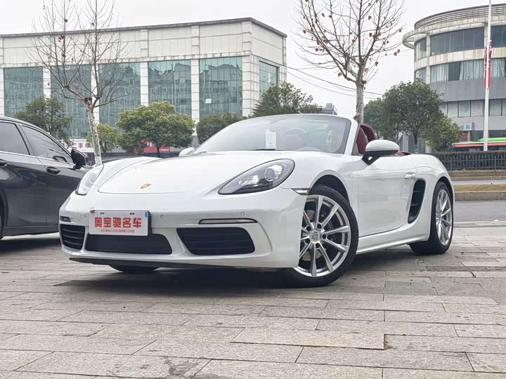 Фото 1 - Porsche 718