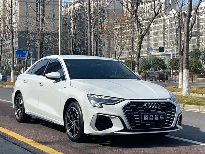 Фото 2 - Audi A3