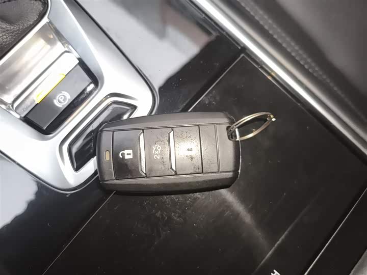 Фото 9 - Changan CS75