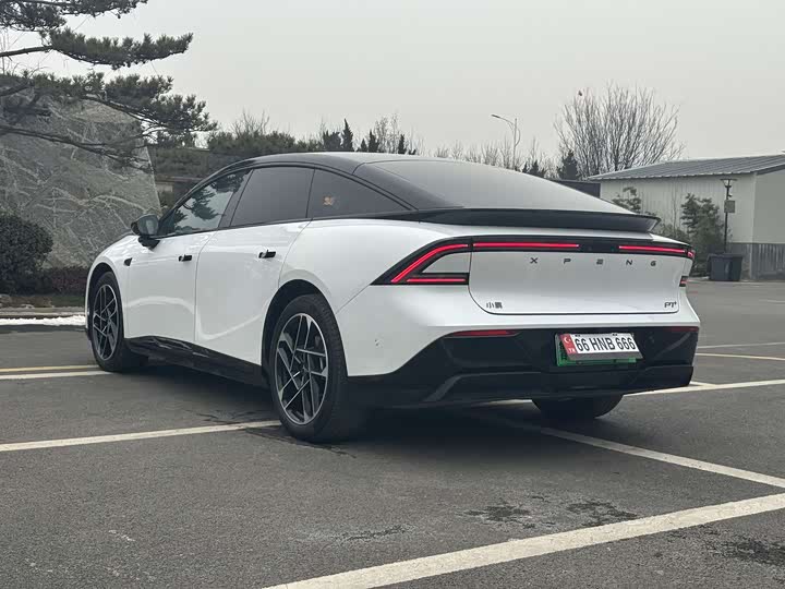 Фото 6 - XPeng F57