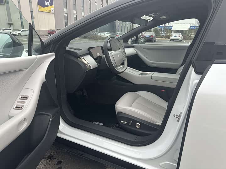 Фото 7 - XPeng F57