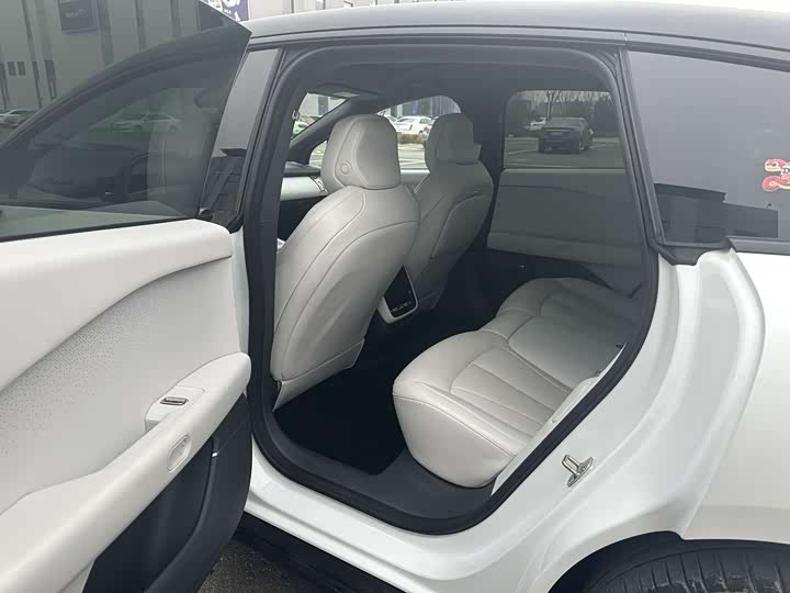 Фото 8 - XPeng F57