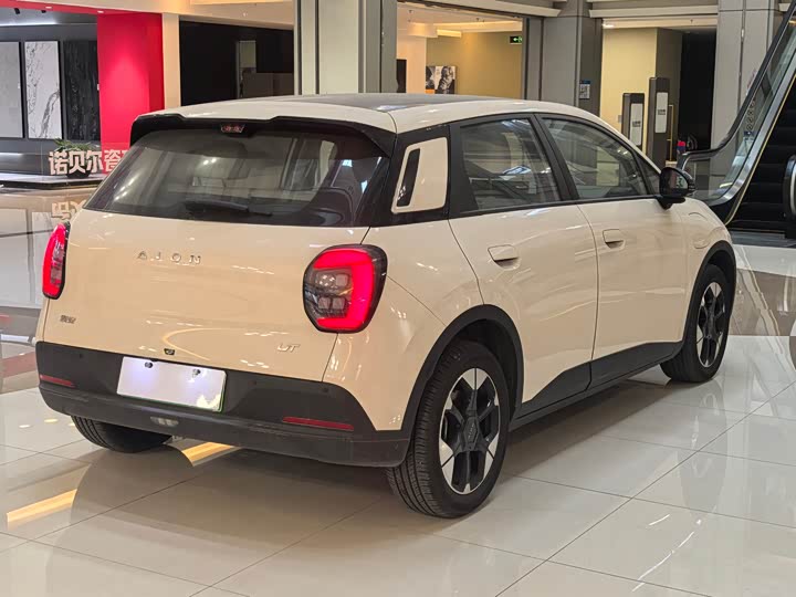 Фото 9 - GAC Aion UT