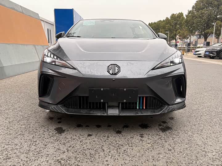 Фото 2 - MG Motor 4 EV