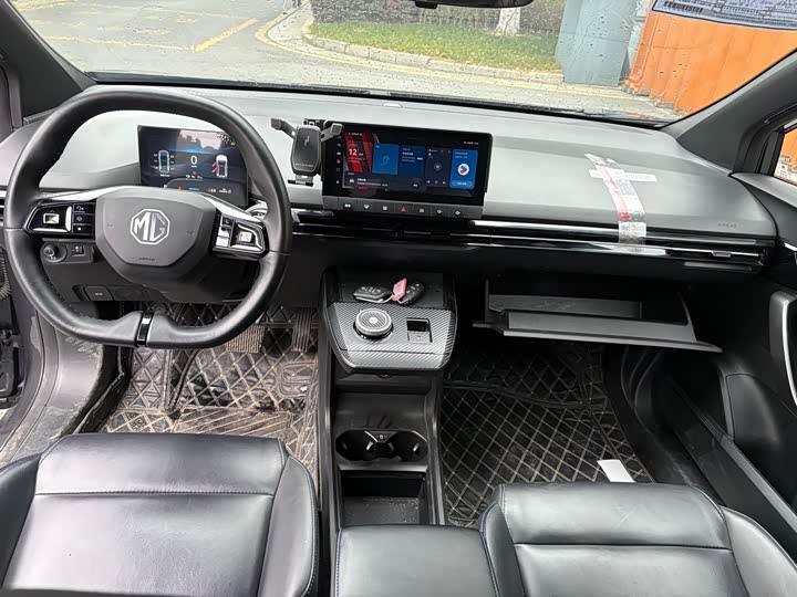 Фото 5 - MG Motor 4 EV