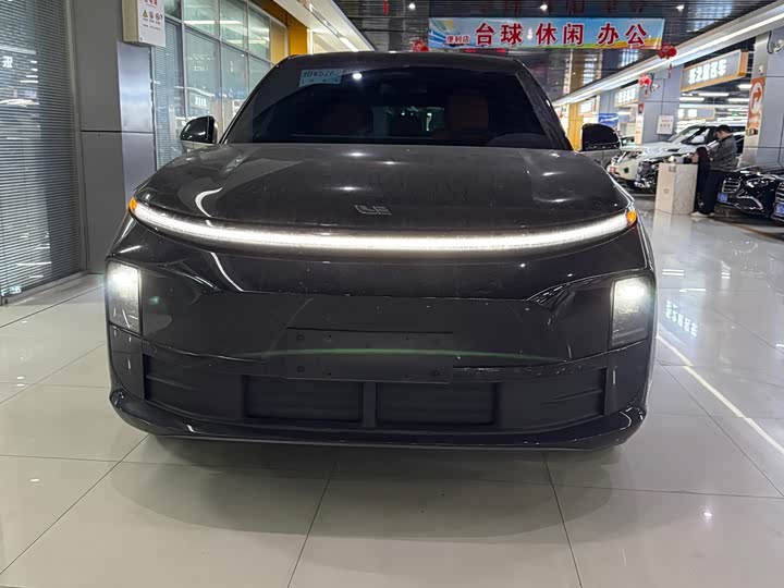 Фото 2 - LiXiang L6