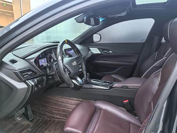 Фото 7 - Cadillac CT4