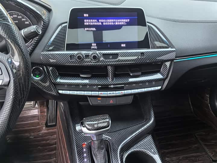 Фото 9 - Cadillac CT4