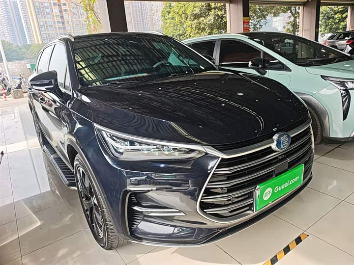 Фото 4 - BYD Tang Hybrid/EV