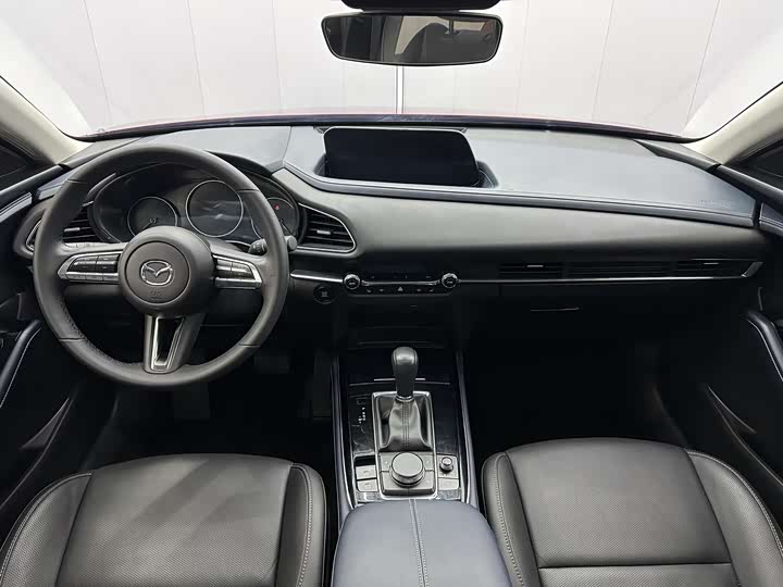 Фото 6 - Mazda CX-30