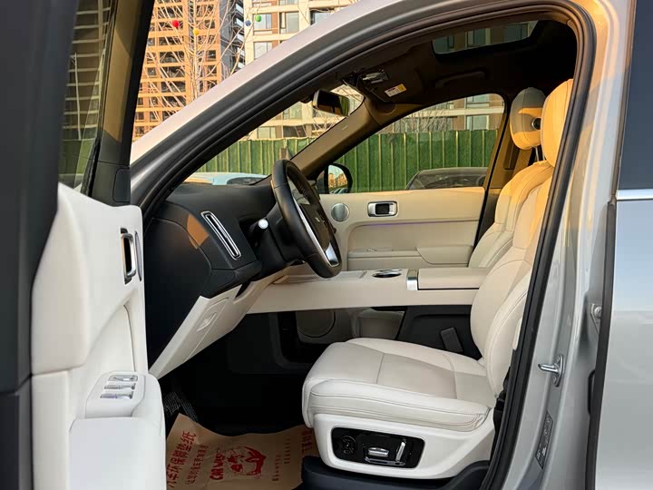 Фото 4 - LiXiang L9