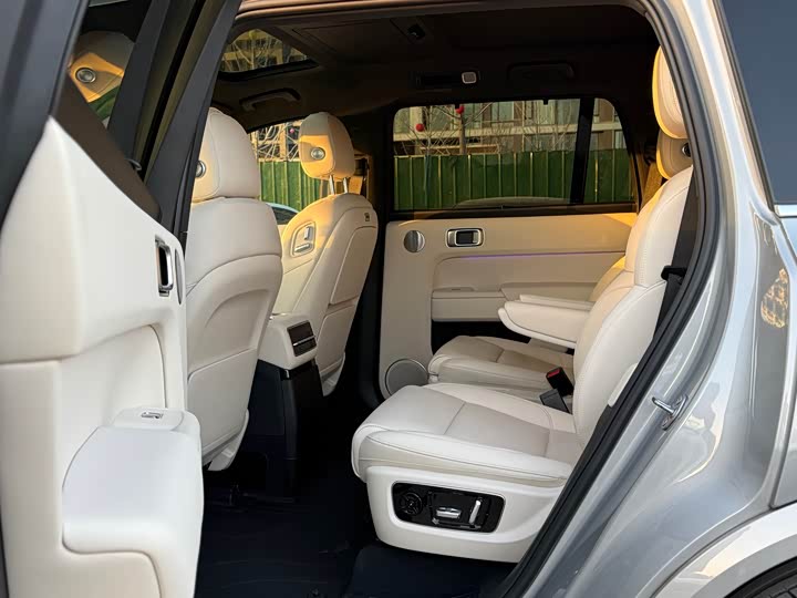 Фото 6 - LiXiang L9