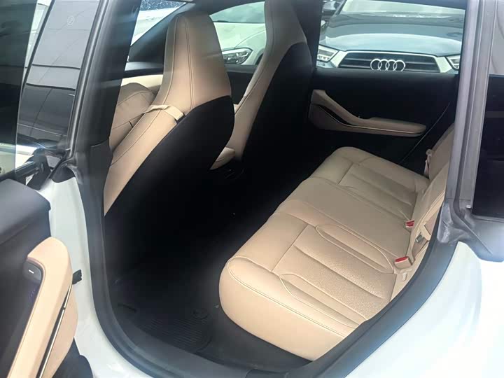 Фото 4 - Nio ET5T