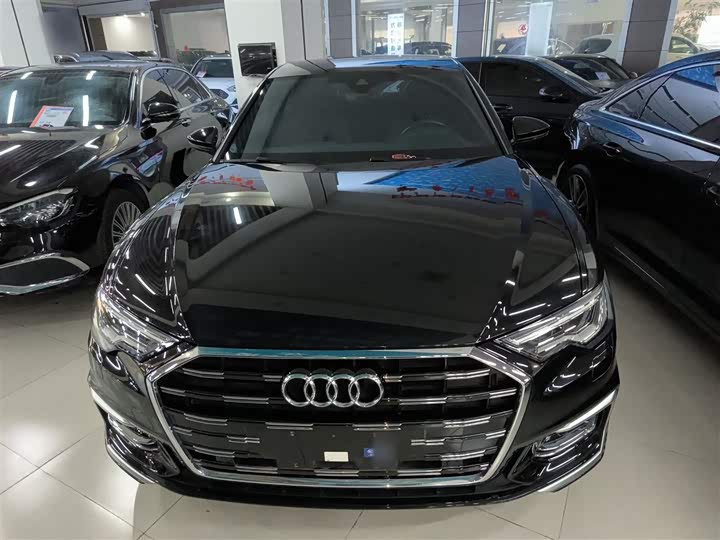 Фото 3 - Audi A6L