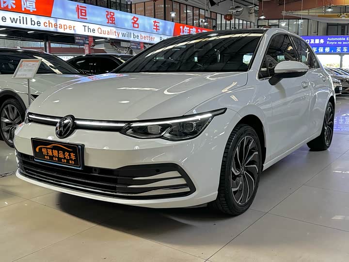 Фото 1 - Volkswagen Golf