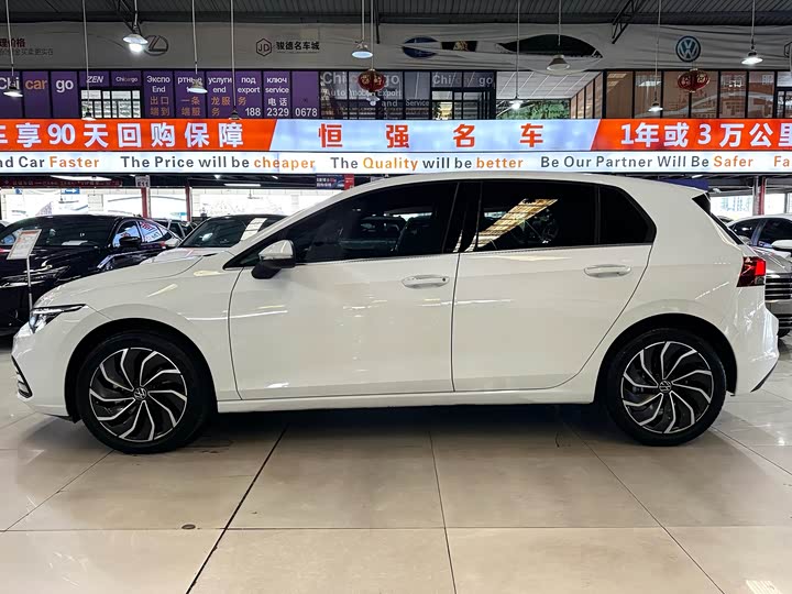 Фото 3 - Volkswagen Golf