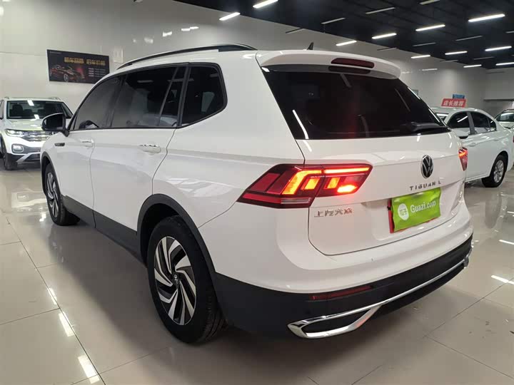 Фото 5 - Volkswagen Tiguan L Pro