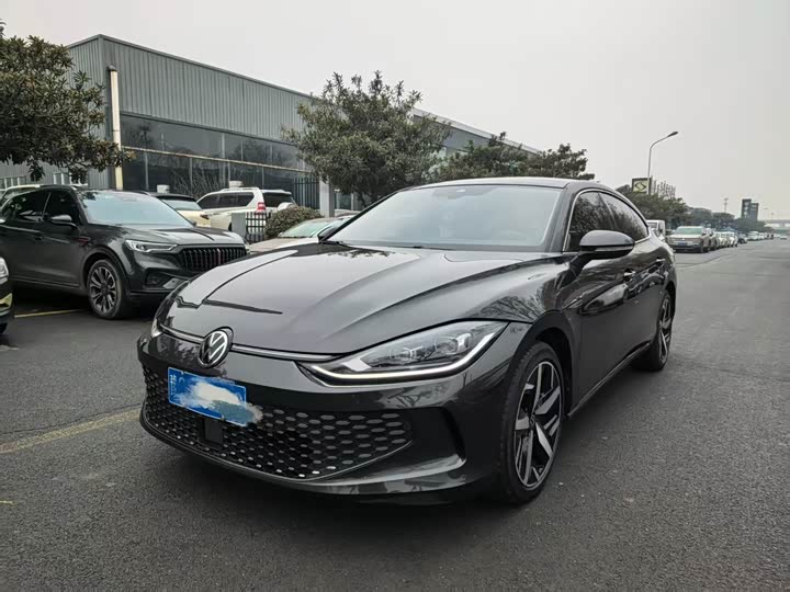 Фото 1 - Volkswagen Lamando L